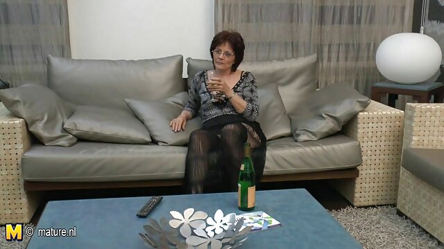 Bambi video seks ariel Award