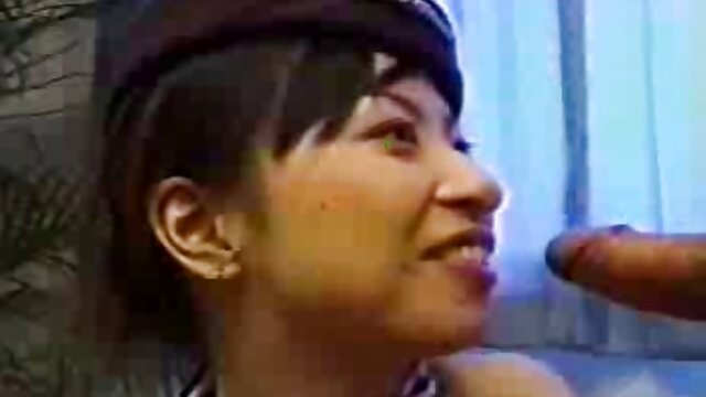 Wanita India mencoba hadiah pasangan baru video sex enak
