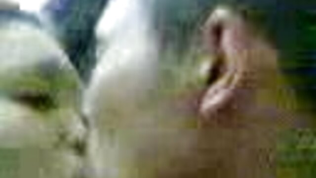 Cewek cantik dalam lingerie dan video film seks stocking cewek tunas on a friend's cock