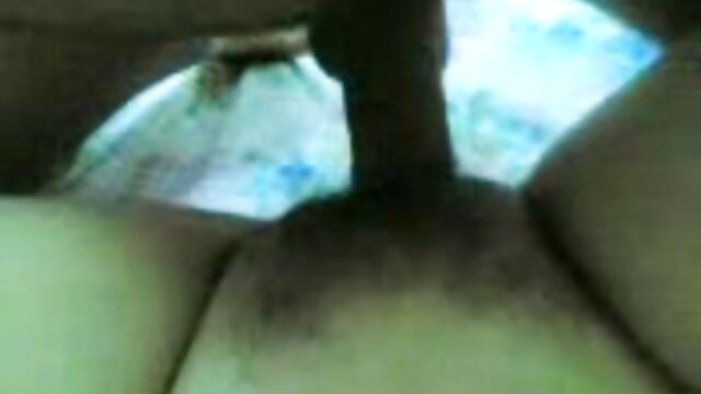 Guy Thomas membayar Wanita Kiev untuk blowjob dan bercinta di video film seks jalan