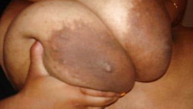 Jeans di bus tante jilbab sex
